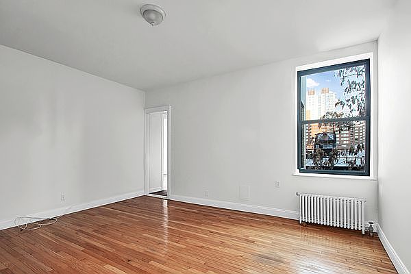1st image of 203 W 98th St APT 6D