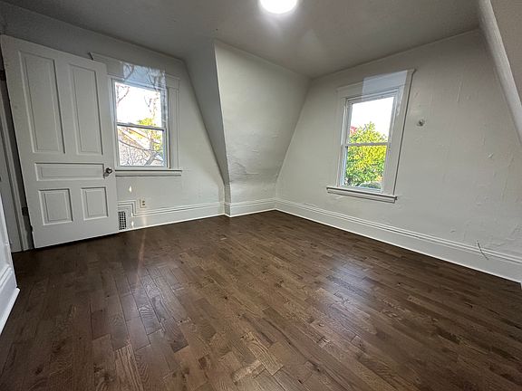 3rd image of 1237 Maple Ave #2