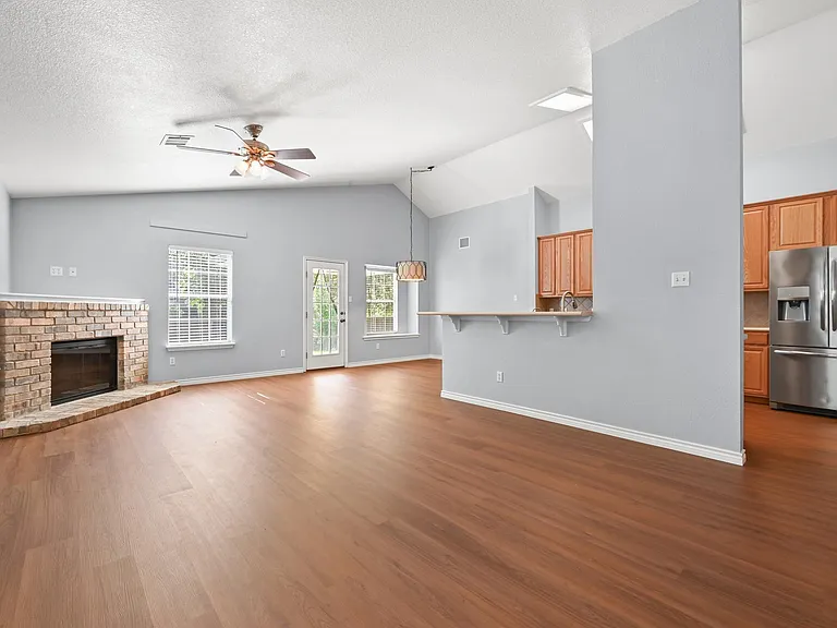 10317 Huxley St — Photo 6