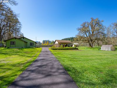 40040 Place Rd, Fall Creek, OR, 97438