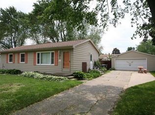 1110 Wedgewood Rd, Saint Joseph, MI 49085