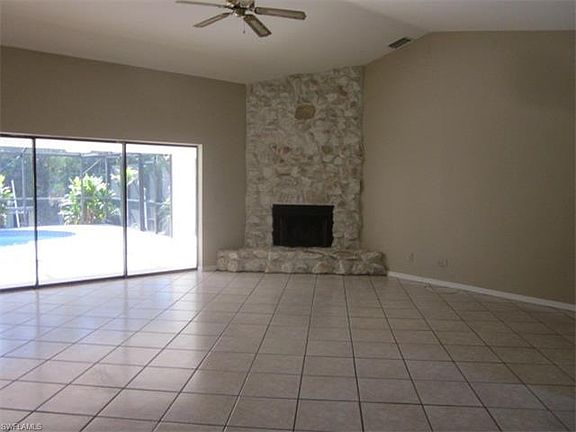 3rd image of 2100 Coral Point Dr