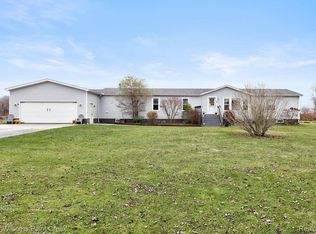 9255 Lambs Rd, Wales, MI 48027