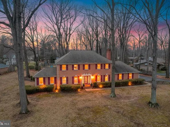 6 Crossley Dr, Dover, DE 19901