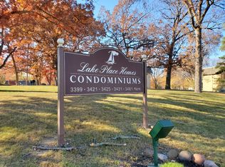 3461 Kent St APT 1016, Shoreview, MN 55126