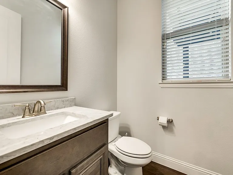 2480 Cathedral Dr — Photo 8
