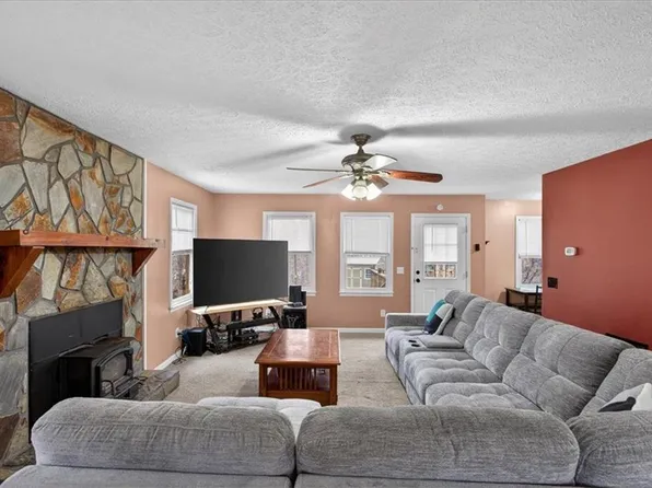1029 Laurel Lake Dr, Ball Ground, GA 30107