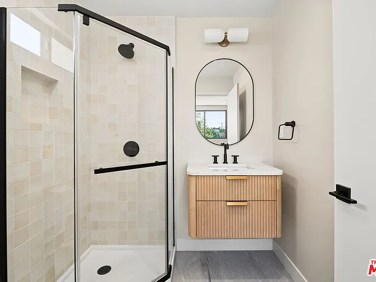5843 Whitworth Dr — Photo 17
