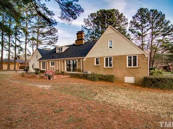 3rd image of 3310 Stoneybrook Dr