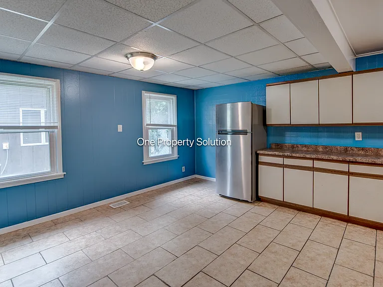 7611 Northcote Ave — Photo 17