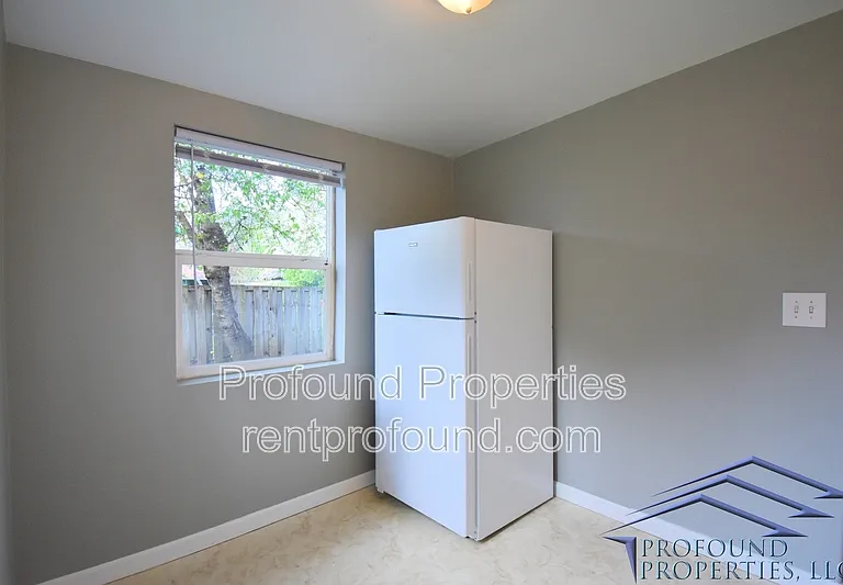 13103 SE Lincoln St — Photo 9