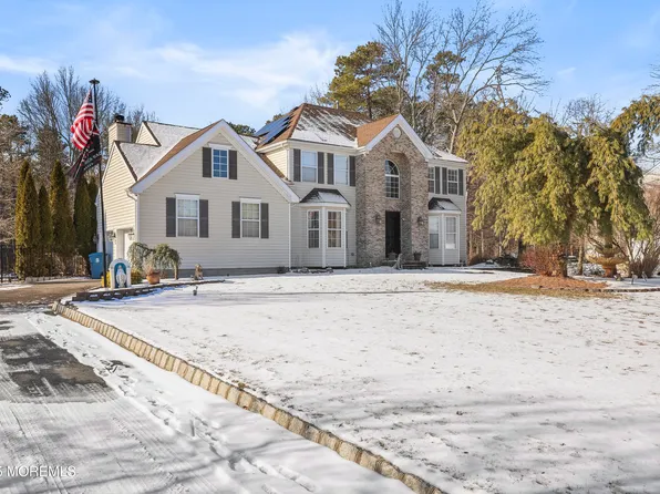 34 Goldfinch Road, Jackson, NJ 08527