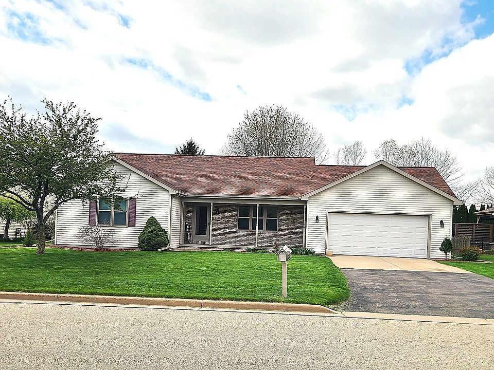 1st image of 2165 Deer Haven Dr