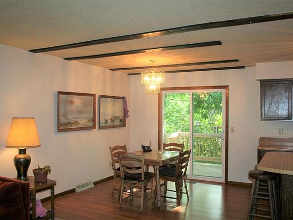 5th image of 11200 Louisiana Ct W