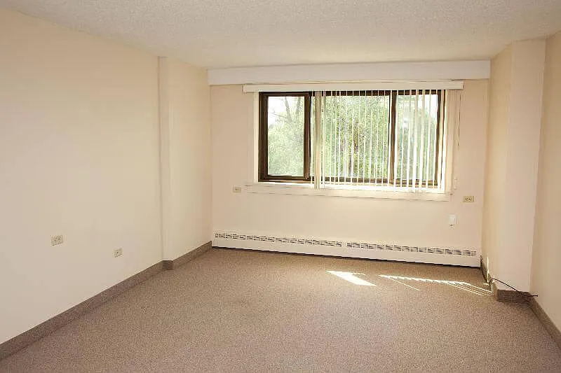 Brighton Towers — Photo 4
