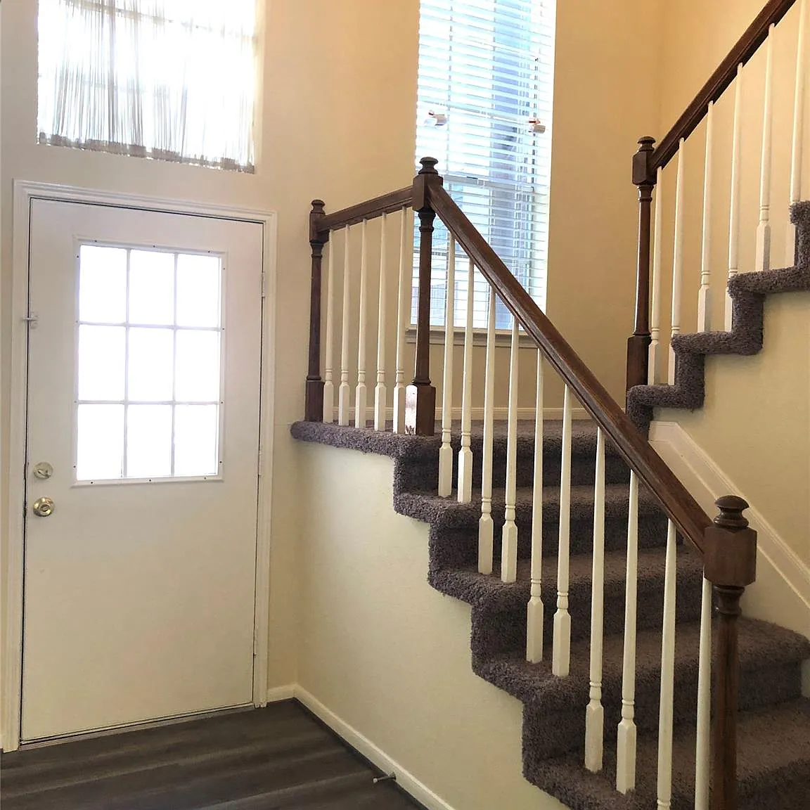 4 bed, 2.5 bath, 1986 sqft, $2,195 — Photo 3