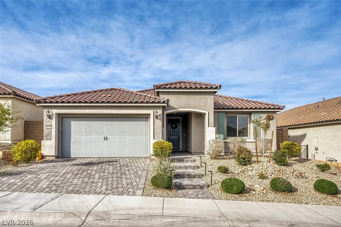 Building Photo - 10594 Skye Arroyo Ave