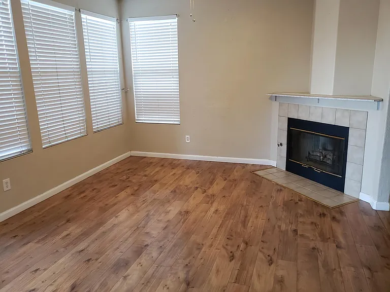 577 Rockingham Way — Photo 13