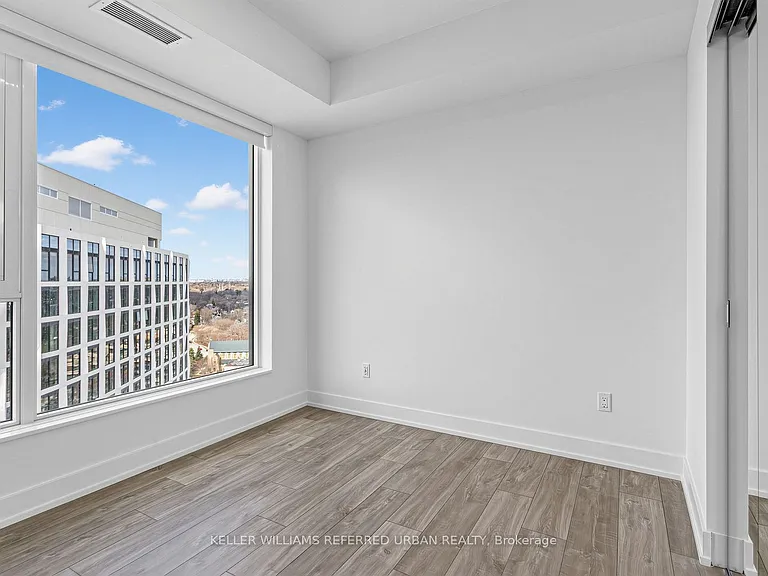 60 Central Park Dr #2112 — Photo 16
