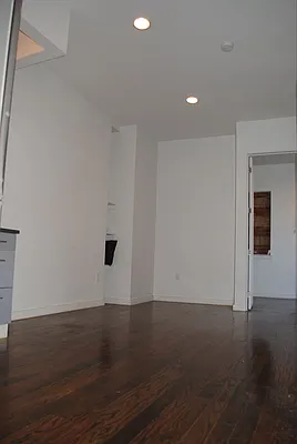 Rented by Urban Ambiance | media 15