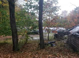 197 Treadlemire Rd, Berne, NY 12023