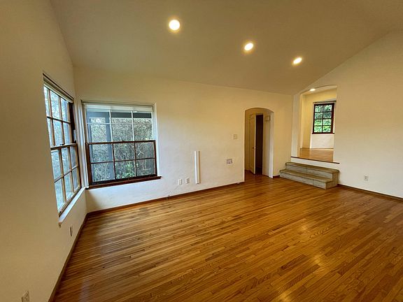4th image of 3922 Scandia Way