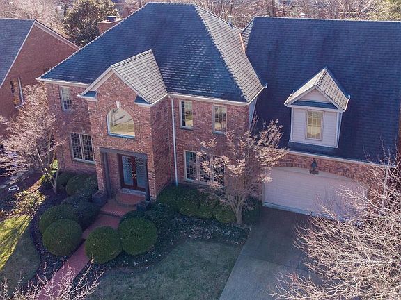3rd image of 3108 Aylesbury Cir
