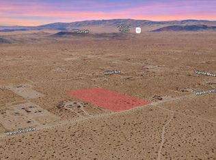 Warren Vista Ave, Landers, CA 92285