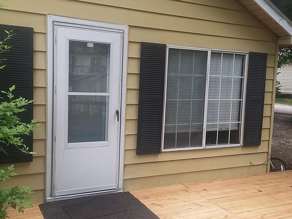 2nd image of 2831 Sunderland Blvd