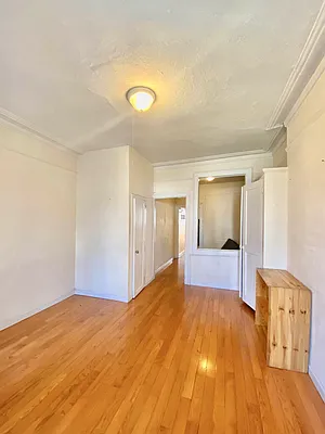 Rented by Waverly Realty Associates | media 18