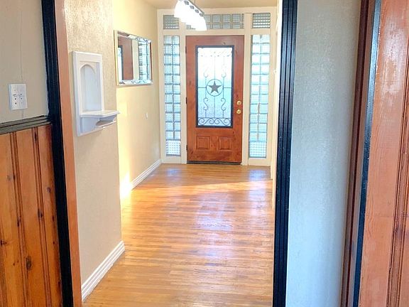 3rd image of 3509 E 4th St