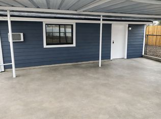 105 1/2 E Bond St, Denison, TX 75021