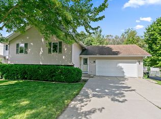 30 S Grant St, North Aurora, IL 60542