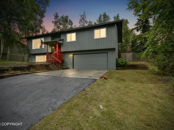 17344 Kantishna Dr, Eagle River, AK 99577