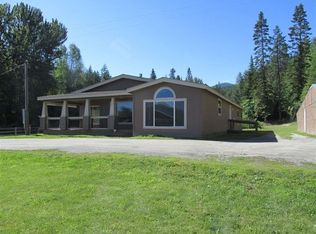 708 Hoffman Rd, Kettle Falls, WA 99141