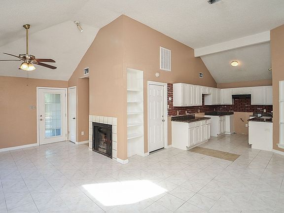 5th image of 11866 Greenloch Ln