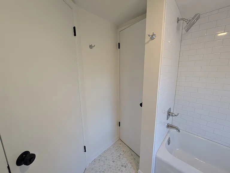 1516 Lee St — Photo 16