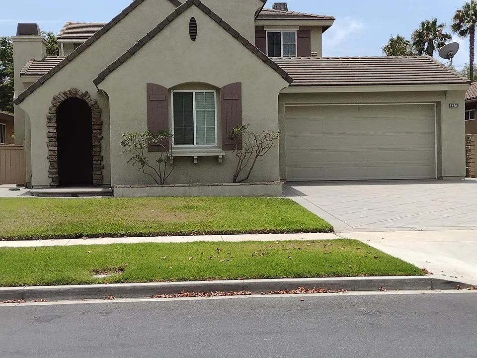 3372 Brookwood Ln