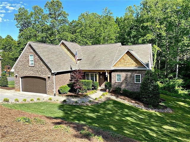 1st image of 1122 Waterford Dr
