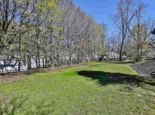 Maynard Ave, Manchester, NH 03103