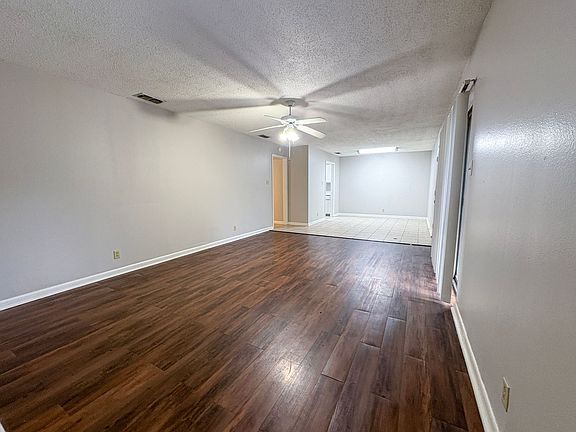 4th image of 4222 Southpark Dr APT 110