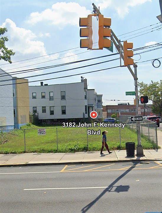 2nd image of 3184 John F Kennedy Blvd