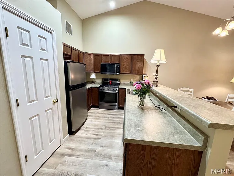 10955 Kentfield Dr — Photo 12