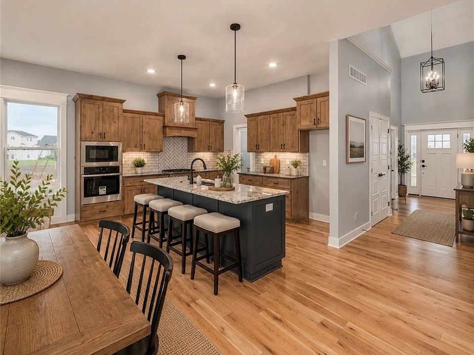 1st image of 6004 Apache Dr