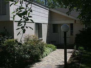 403 Mountain View Dr, Mount Shasta, CA 96067