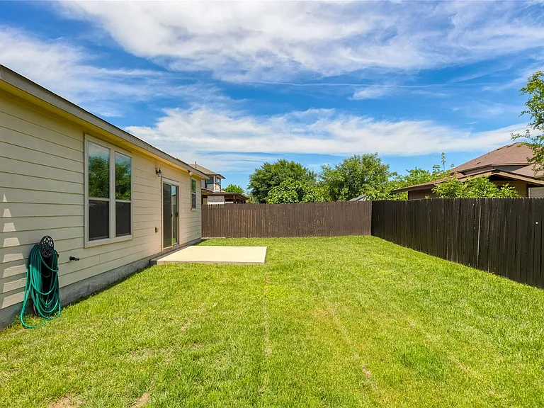 8725 Panadero Dr — Photo 31