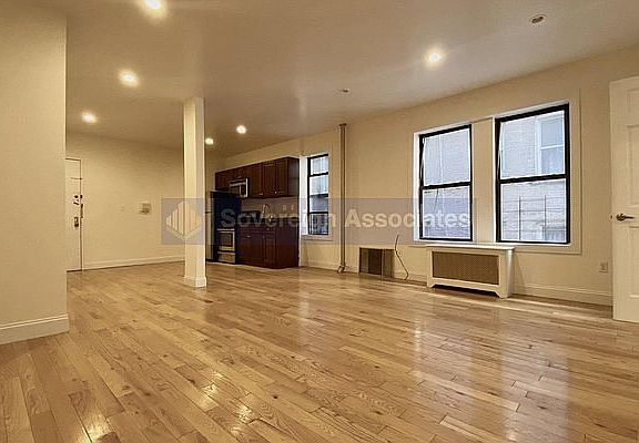 3rd image of 639 W 204th St #2A