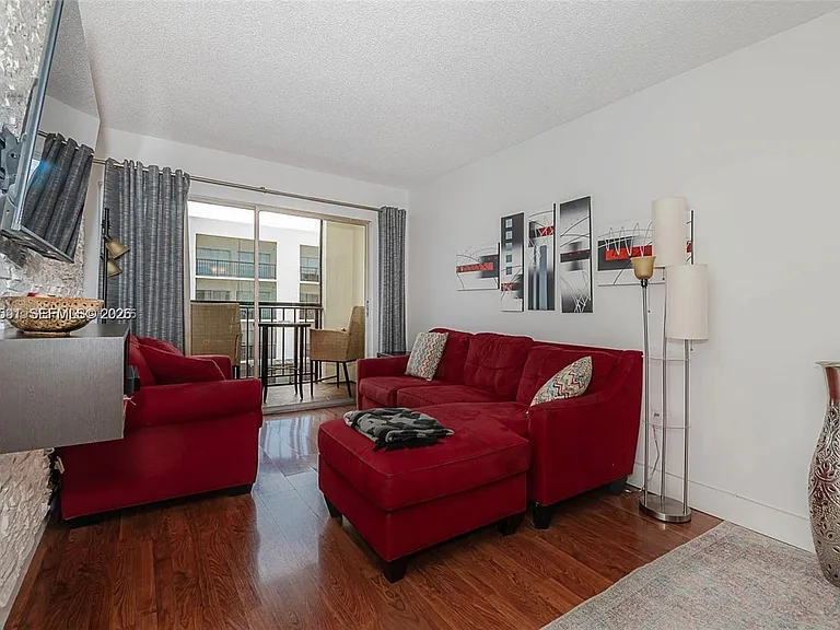 201 S 178th Dr #426 — Photo 4