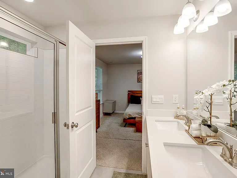 104 Levis Dr — Photo 19