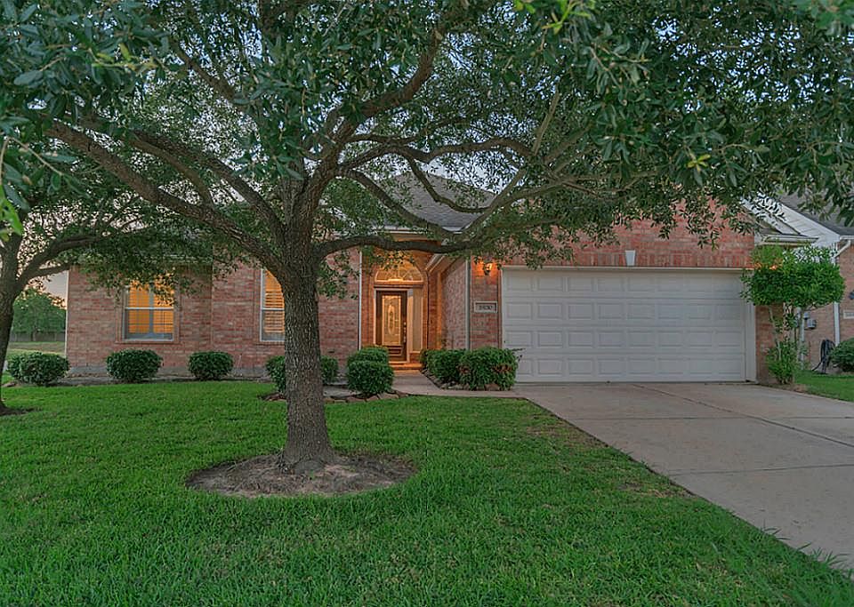 1st image of 18110 Linden Forest Ln
